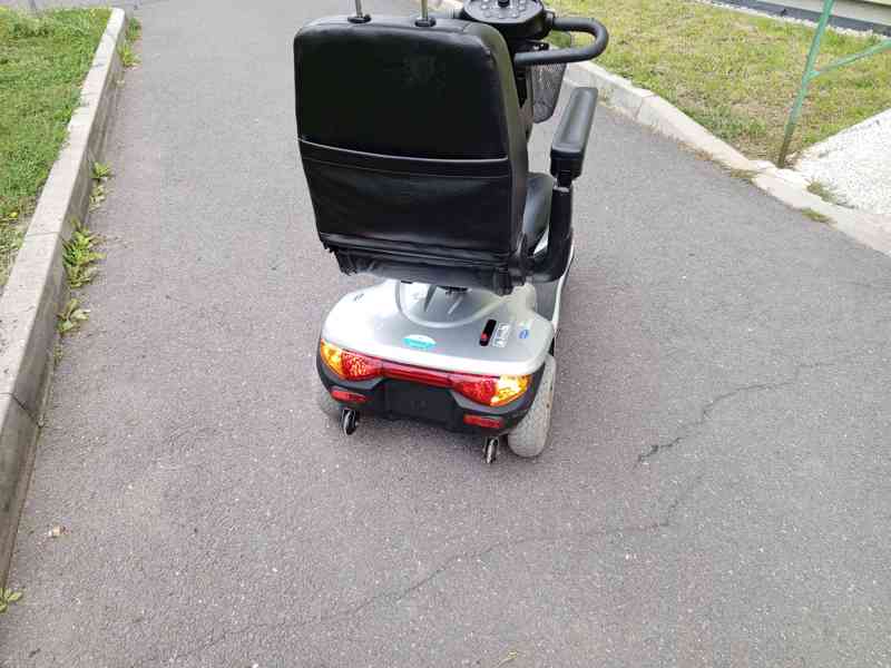 Tříkolka pro seniory Invacare Orion - foto 5