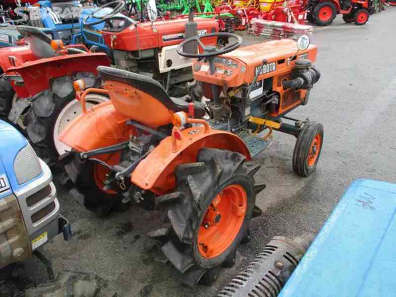 Malotraktor Kubota B6001 E 2WD - foto 2