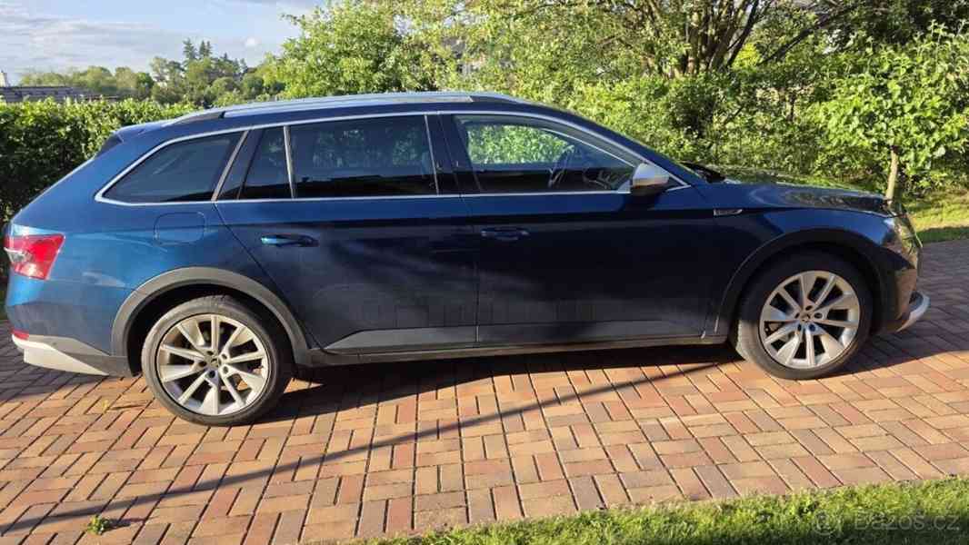 Škoda Superb 2,0   Scout TDI - 2022 - foto 5