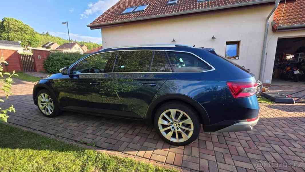 Škoda Superb 2,0   Scout TDI - 2022 - foto 7