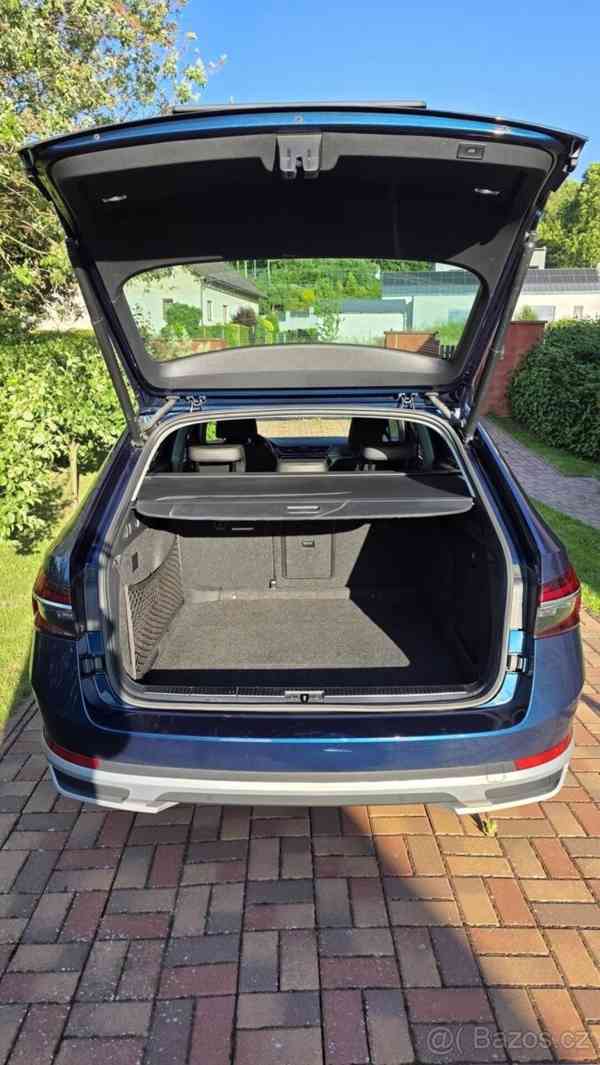 Škoda Superb 2,0   Scout TDI - 2022 - foto 18
