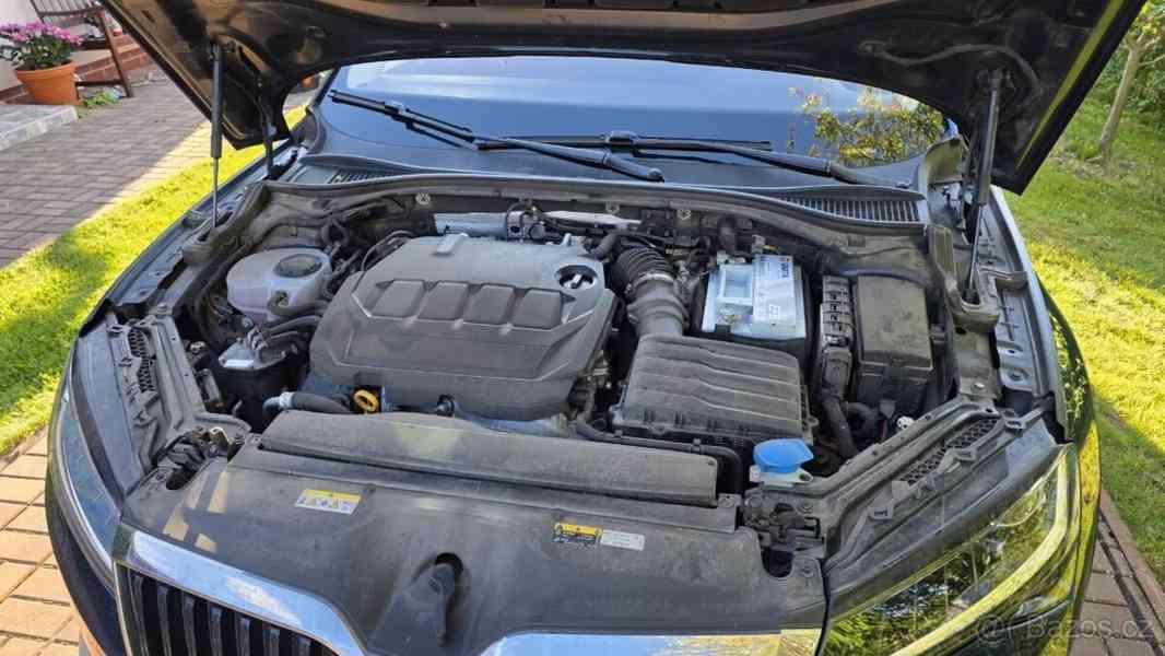 Škoda Superb 2,0   Scout TDI - 2022 - foto 11