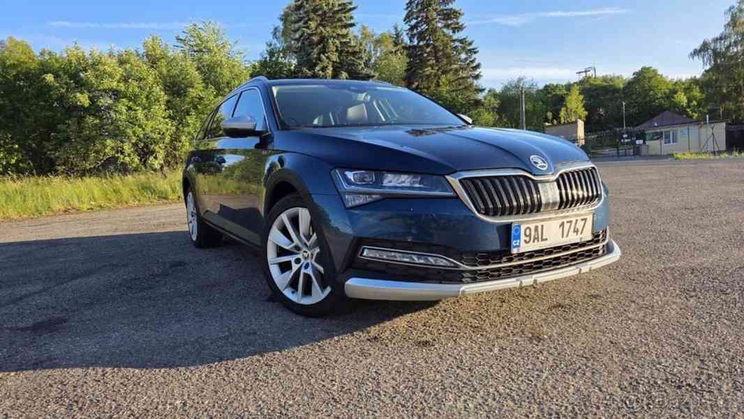 Škoda Superb 2,0   Scout TDI - 2022 - foto 10