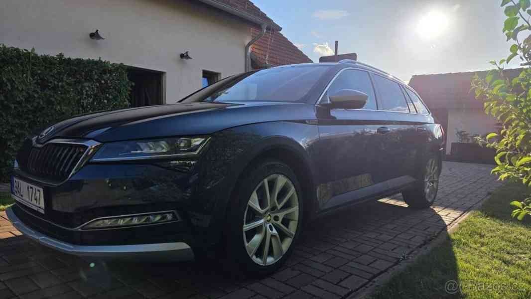 Škoda Superb 2,0   Scout TDI - 2022 - foto 2
