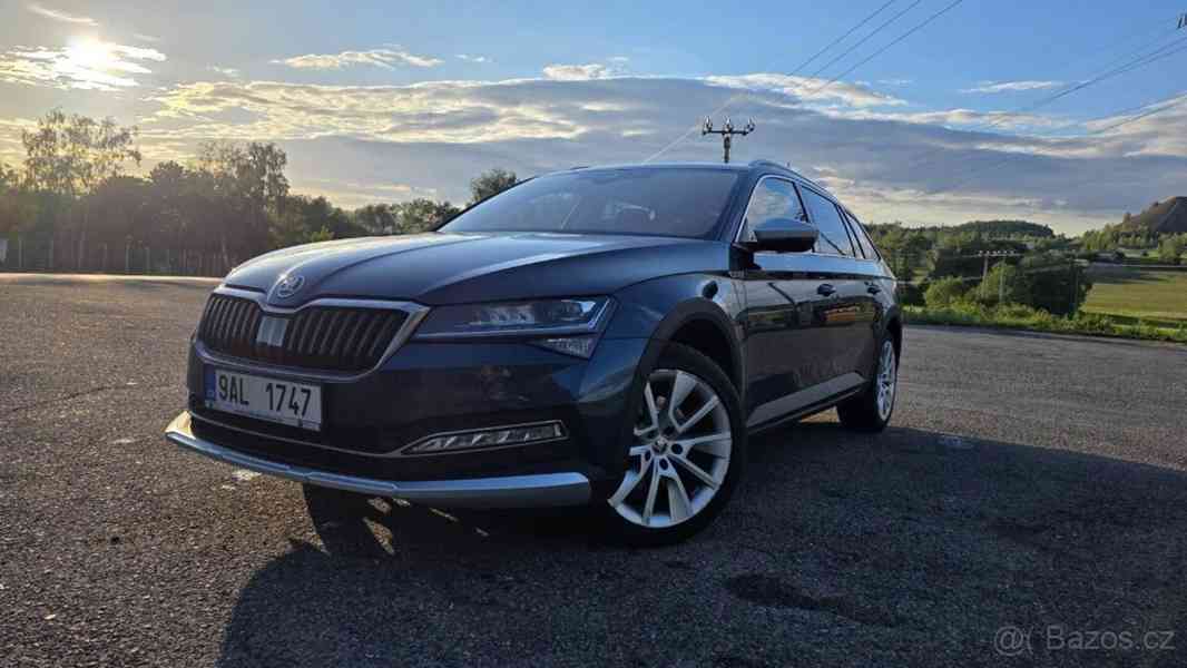 Škoda Superb 2,0   Scout TDI - 2022 - foto 15