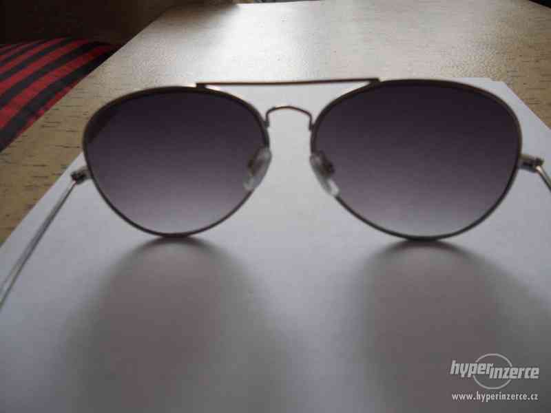 Prodám sluneční brýle + čtecí brýle - foto 4