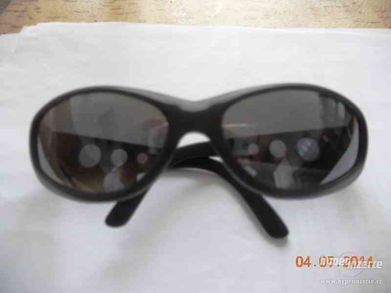 Prodám sluneční brýle + čtecí brýle - foto 5