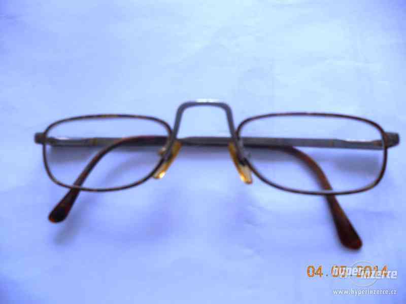 Prodám sluneční brýle + čtecí brýle - foto 7