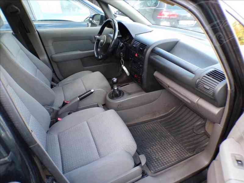 Audi A2 1,4 16V - foto 11