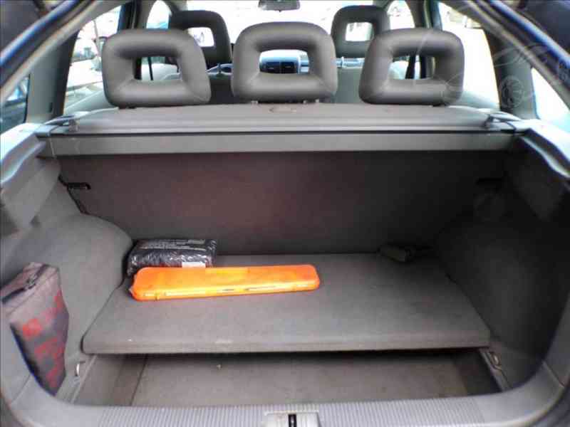 Audi A2 1,4 16V - foto 9