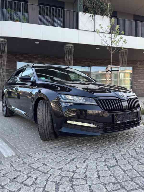 Škoda Superb 2,0   10/2022 diesel - foto 2