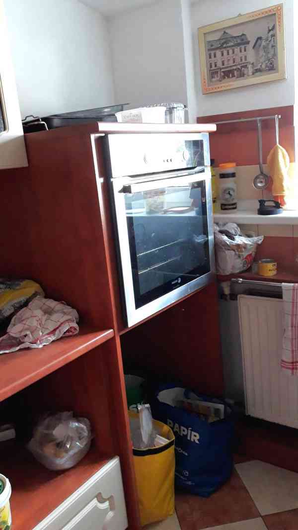 1.lůž. pok. RD, studentka/mladá pr. dívka/žena, pračka - foto 6