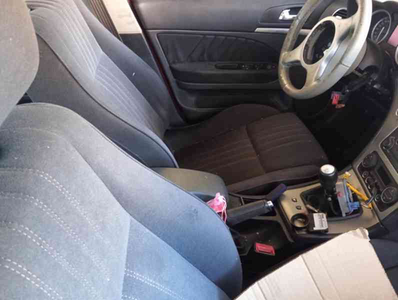 Prodám na Alfa Romeo 159 sedačky  - foto 2