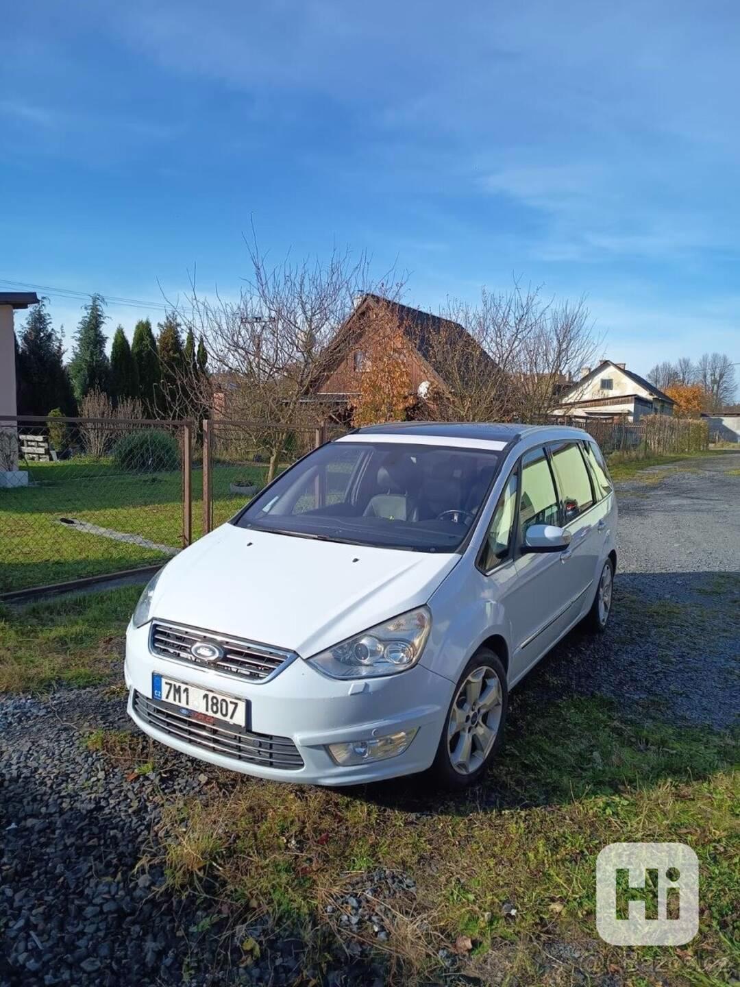 Ford Galaxy 2,0   Titanium - foto 1