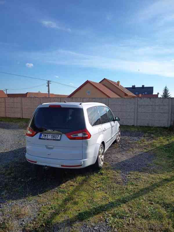 Ford Galaxy 2,0   Titanium - foto 4