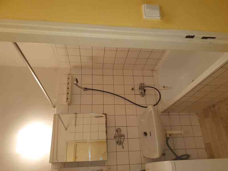 Pronájem cihlového nezařízeného bytu 1+1, 35 m2, Šternberk u - foto 5