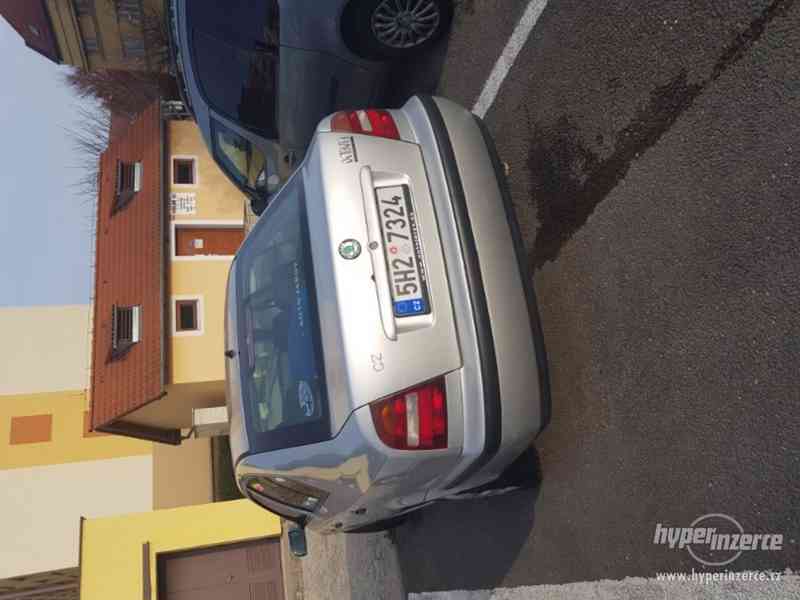 Škoda Octavia - foto 2