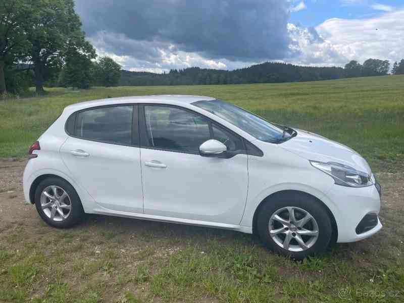 Peugeot 208 1,2 - foto 5