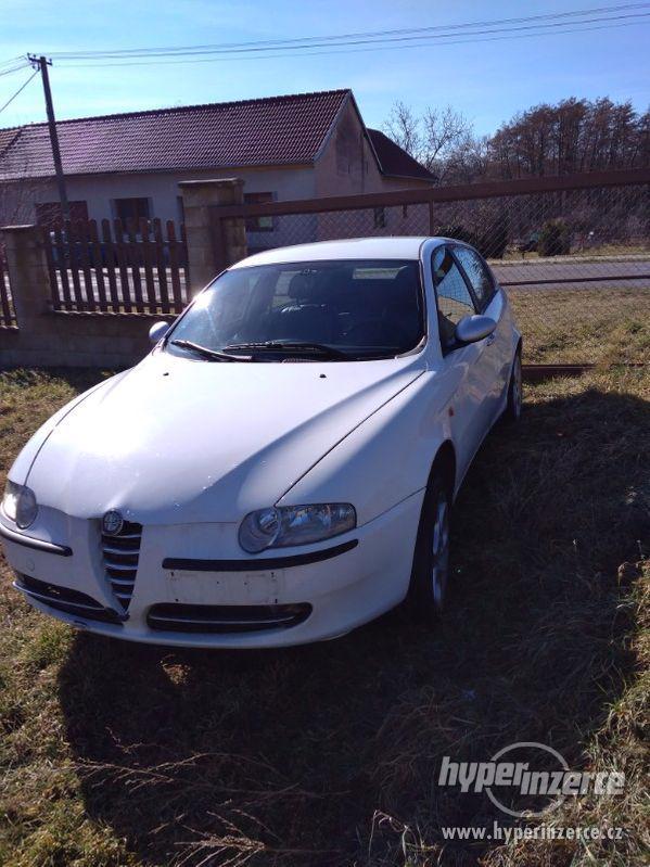 Alfa Romeo 147 - foto 3
