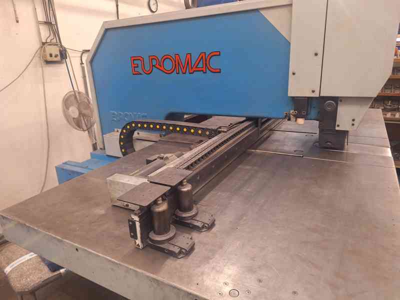 Použitý vysekávací lis EUROMAC CX 750/30, r. v. 1998 - foto 4