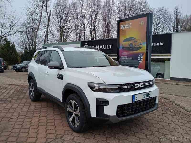 Dacia Bigster 1,8   journey hybrid 155- malý nájez - foto 4