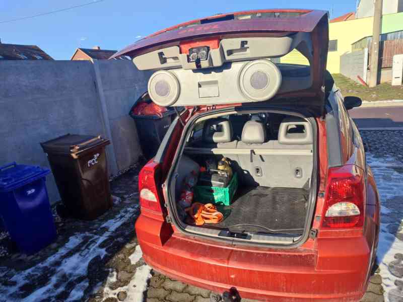 Dodge caliber 2.0 103 kw - foto 17