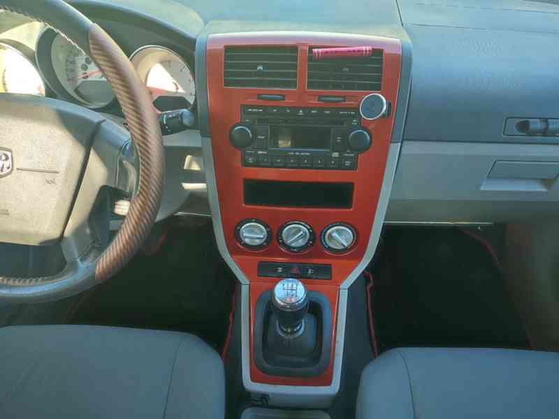 Dodge caliber 2.0 103 kw - foto 9