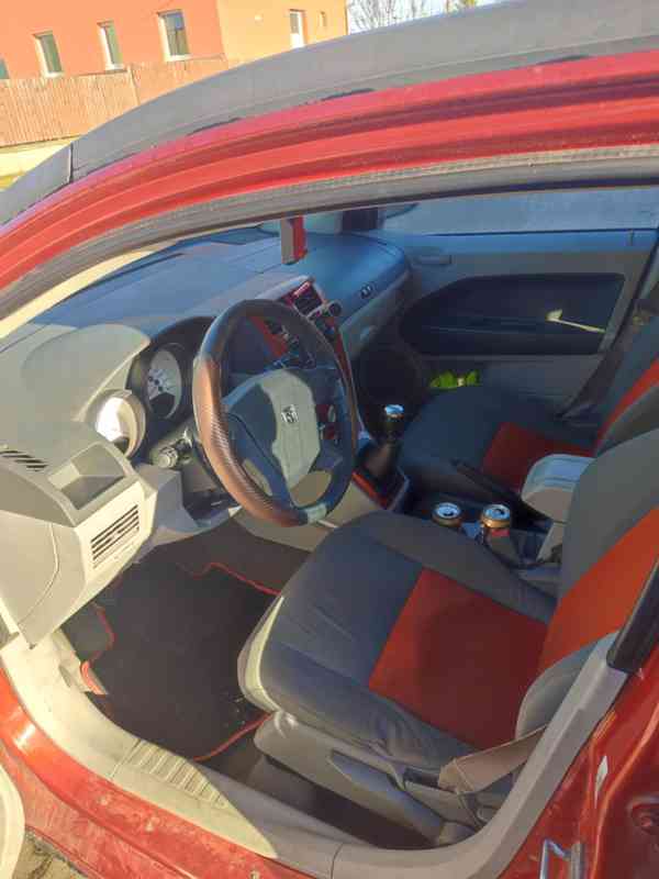 Dodge caliber 2.0 103 kw - foto 16