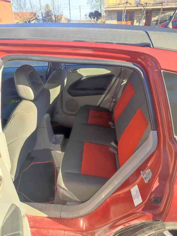 Dodge caliber 2.0 103 kw - foto 13