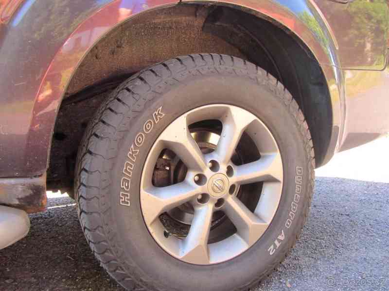 Nissan Pathfinder 2,5 DCI automat 126Kw - foto 15