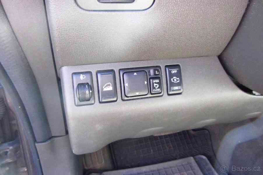 Nissan Pathfinder 2,5 DCI automat 126Kw - foto 10
