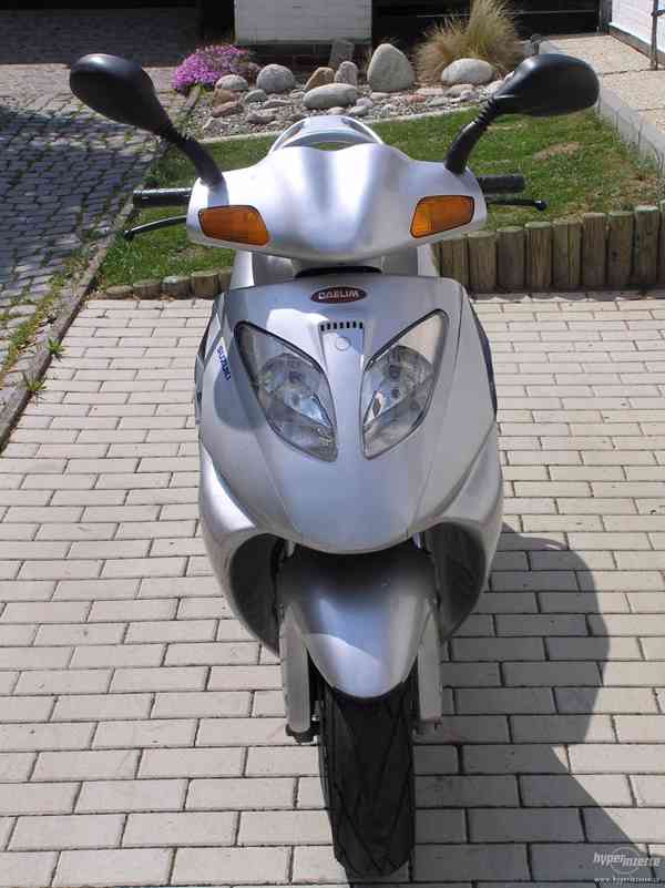 Prodám Skútr DAELIM NS 125 - foto 1