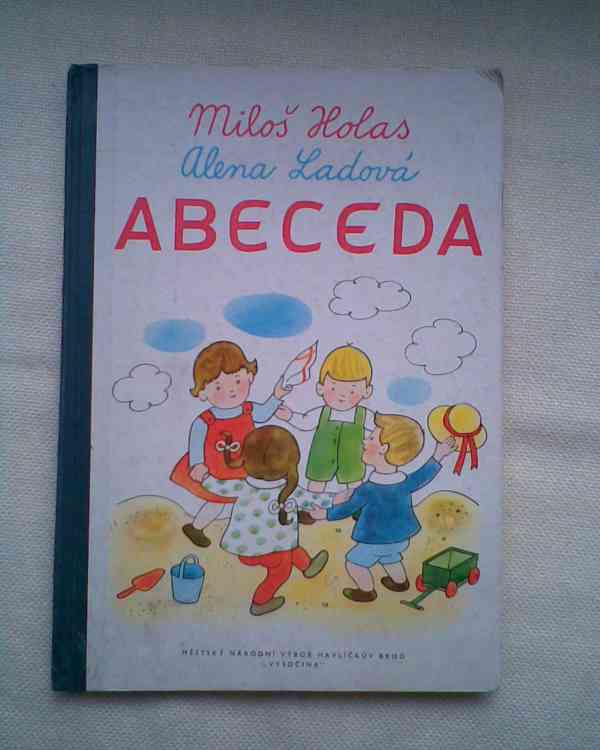 Pěkné hračky pro malou holčičku - foto 4