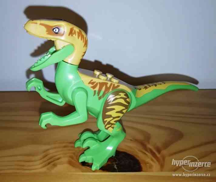 Jurský park - dinosaurus VELOCIRAPTOR - foto 3
