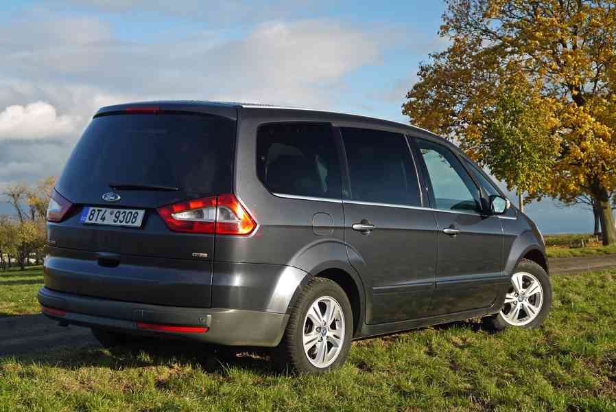 Ford Galaxy Titanium r.v. 2009 2.0 TDCI 103 kw, 7 míst - foto 2