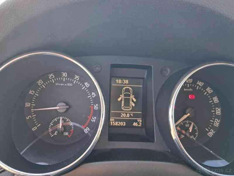 Škoda Yeti 2,0 TDI 81kW TOP STAV - foto 10