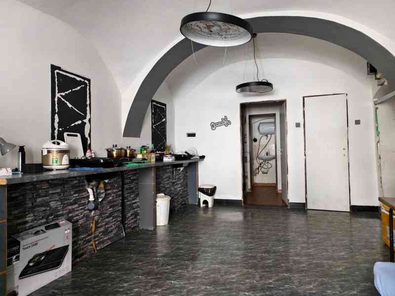 Pronájem 1+kk, 34m2 (Liberec - Nové Město, ul. Valdštejnská) - foto 2