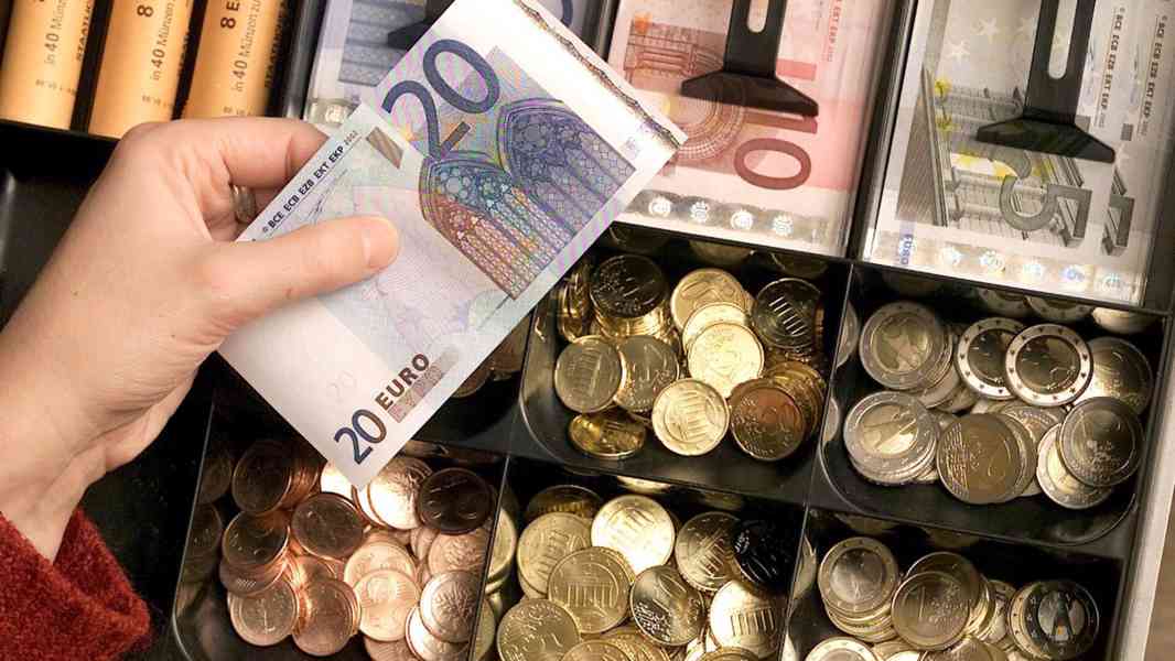 Potřebujete investici nebo velkou půjčku od 15 milionu Kč - foto 2