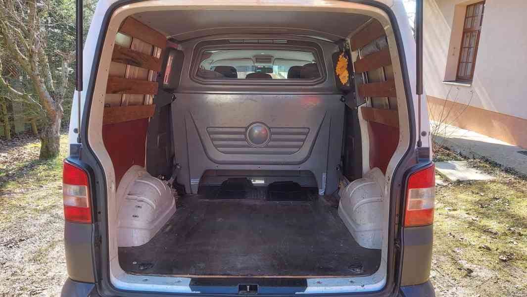 Volkswagen Transporter T5 - foto 7