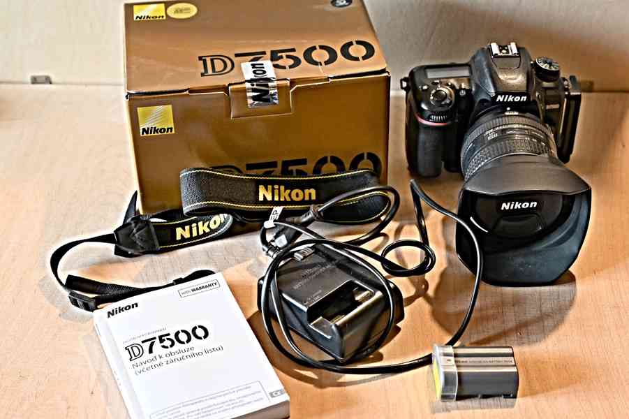 Tělo Nikon D7500 v top stavu