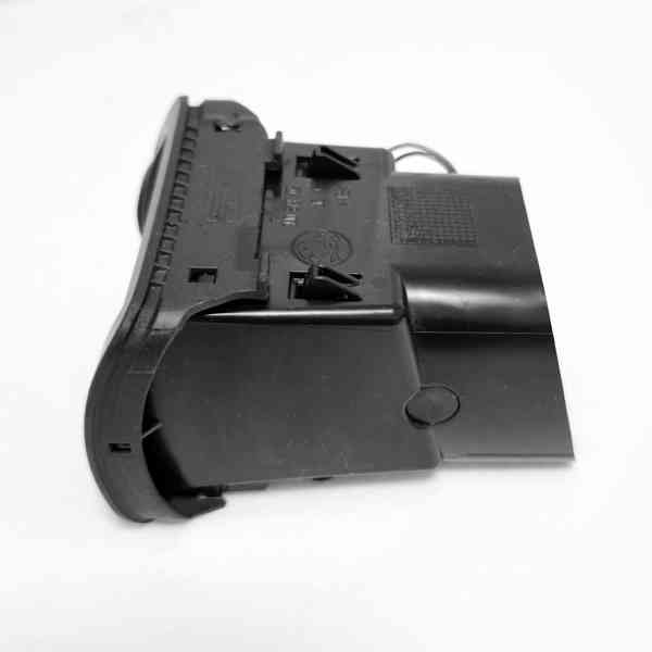 Škoda SUPERB 1 výdech ofuk ventilace topení 3U0 819 702 B - foto 2