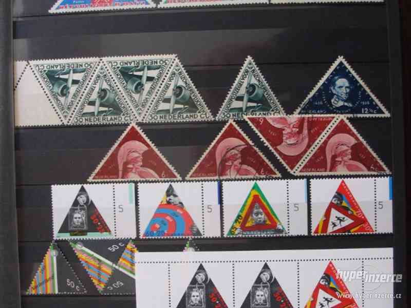 Sbírka trojúhelníkových známek. - foto 5