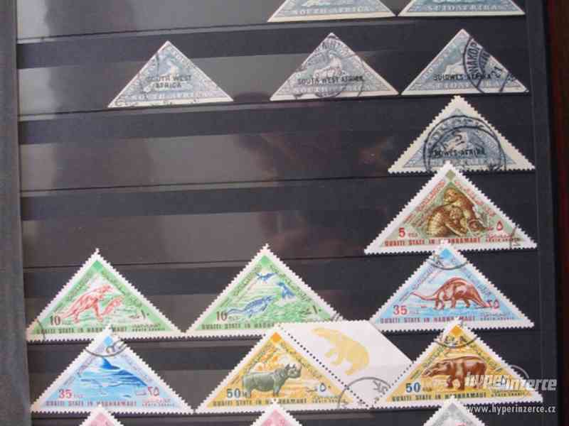 Sbírka trojúhelníkových známek. - foto 6