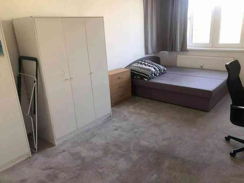 Pronájem pokoje 100 m² - foto 2