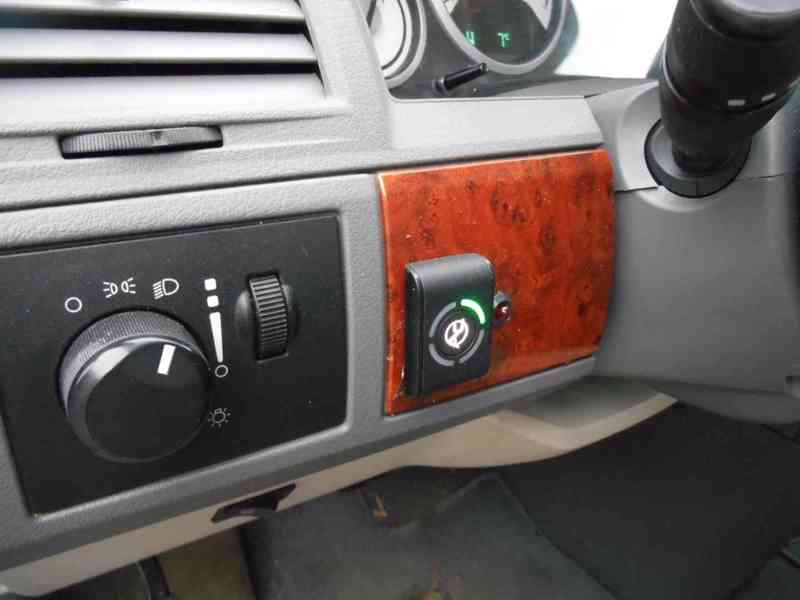 Chrysler Town Country 3,3 4KV DVD LPG 2009    - foto 17