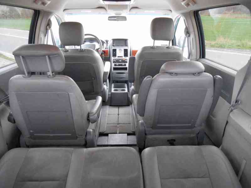 Chrysler Town Country 3,3 4KV DVD LPG 2009    - foto 8