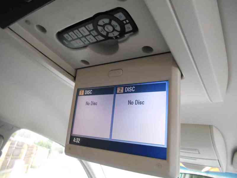 Chrysler Town Country 3,3 4KV DVD LPG 2009    - foto 13