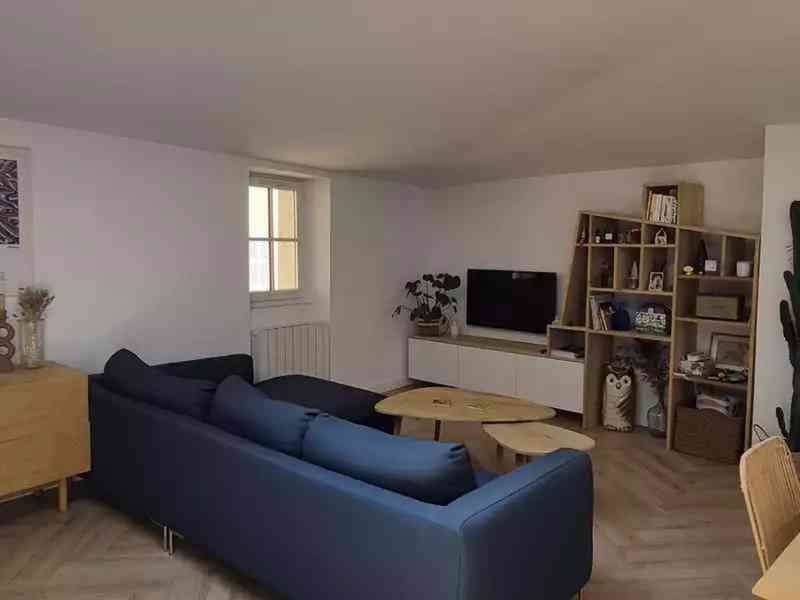 Pronájem bytu, 74 m² - 3 pokoje - 2 ložnice - foto 2