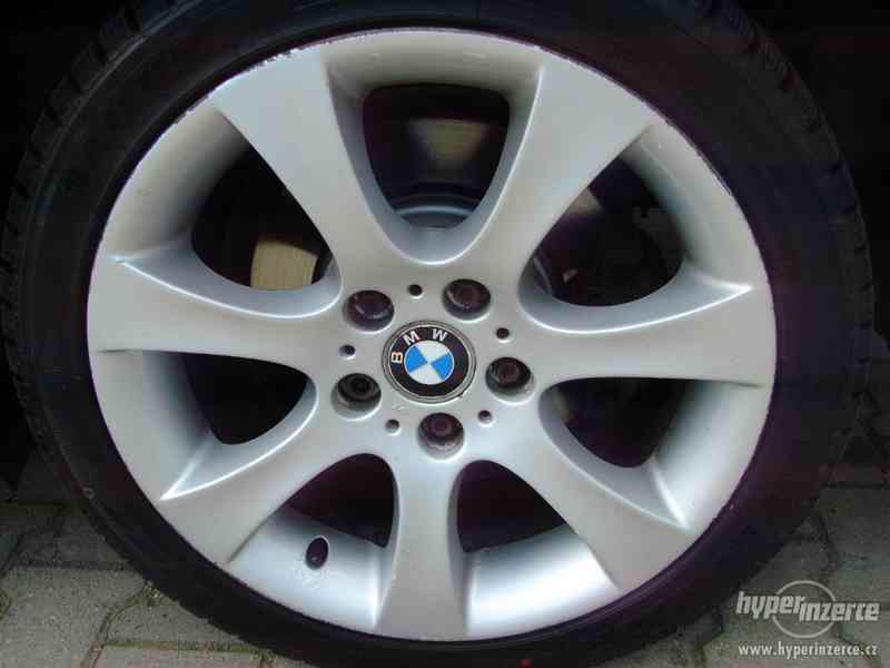 BMW Řada 5 530 XD 4x4 (170 KW) r.v.2005/12 - foto 18