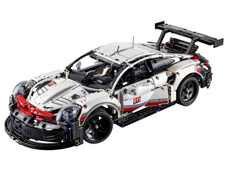 Porsceh 911 RSR LEGO